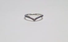 Load image into Gallery viewer, Sparkly V-Design