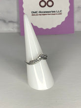 Load image into Gallery viewer, La Reina